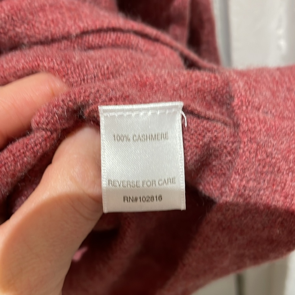 Garnet Hill 100% cashmere sweater - Picture 6 of 12